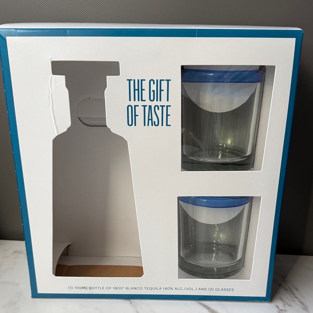 The Gift of Taste 1800 Tequila Glass Set New